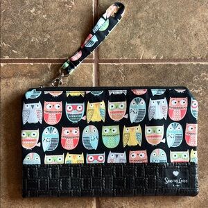 NWOT Sew in Love Kauai Clutch/Wristlet